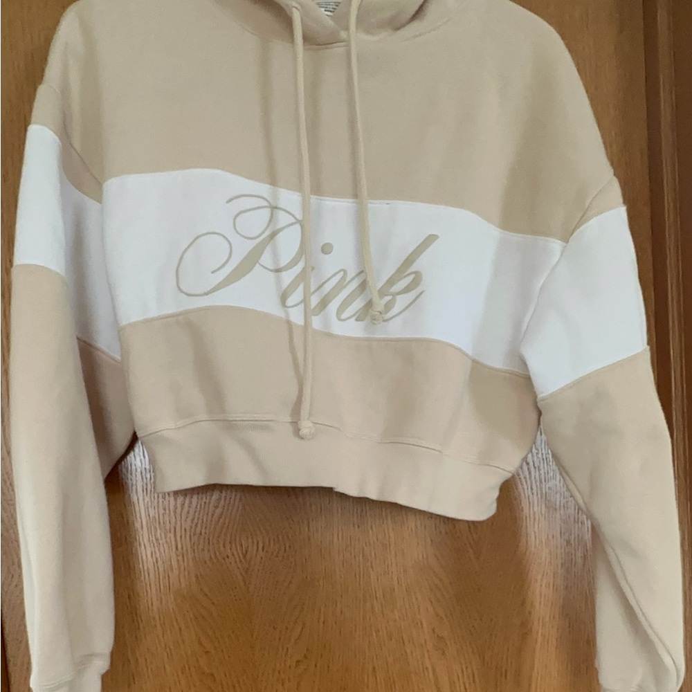 PINK Victoria's Secret Women's Tan and White Cropped Hoodie